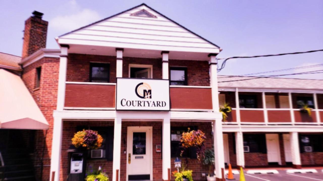 Central Motel Courtyard White Plains Zewnętrze zdjęcie